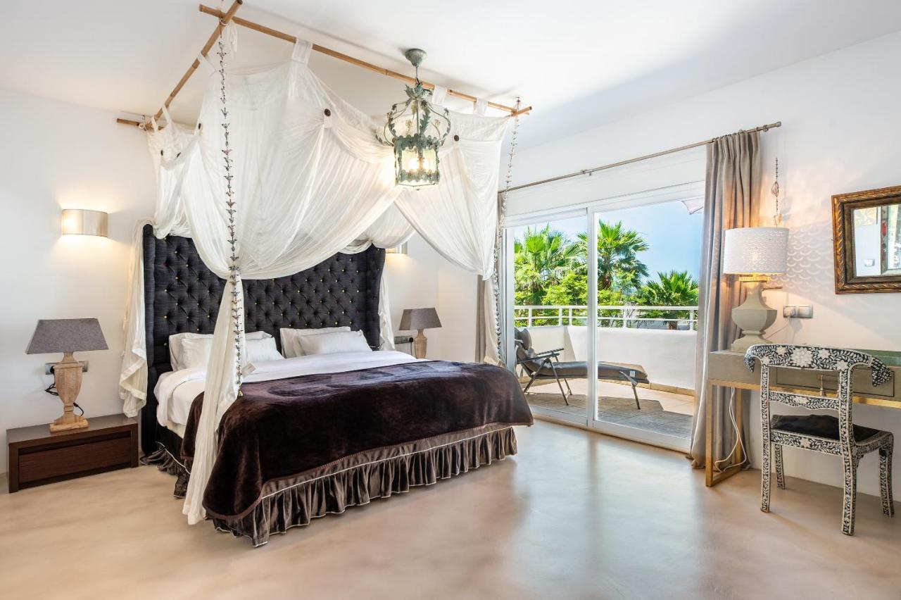Villa Amarantos Santa Eularia des Riu Exterior photo
